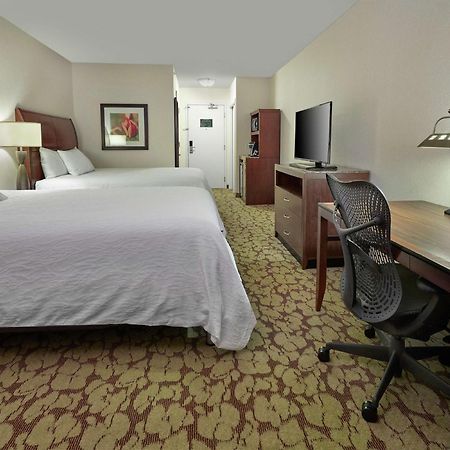 Hilton Garden Inn West Edmonton Bagian luar foto