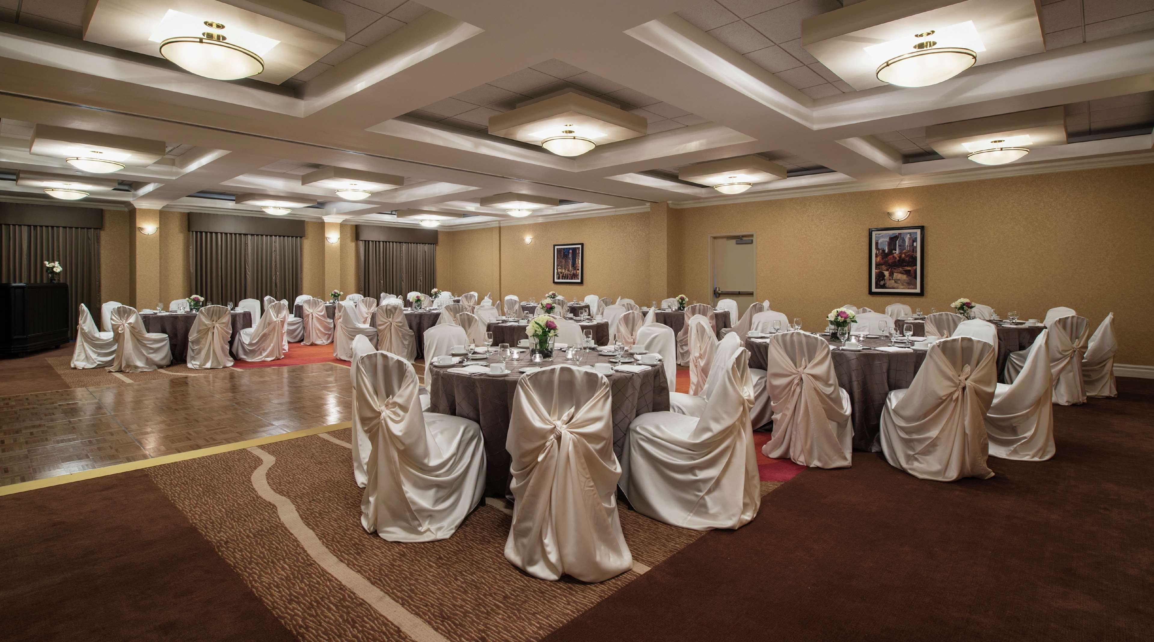 Hilton Garden Inn West Edmonton Bagian luar foto