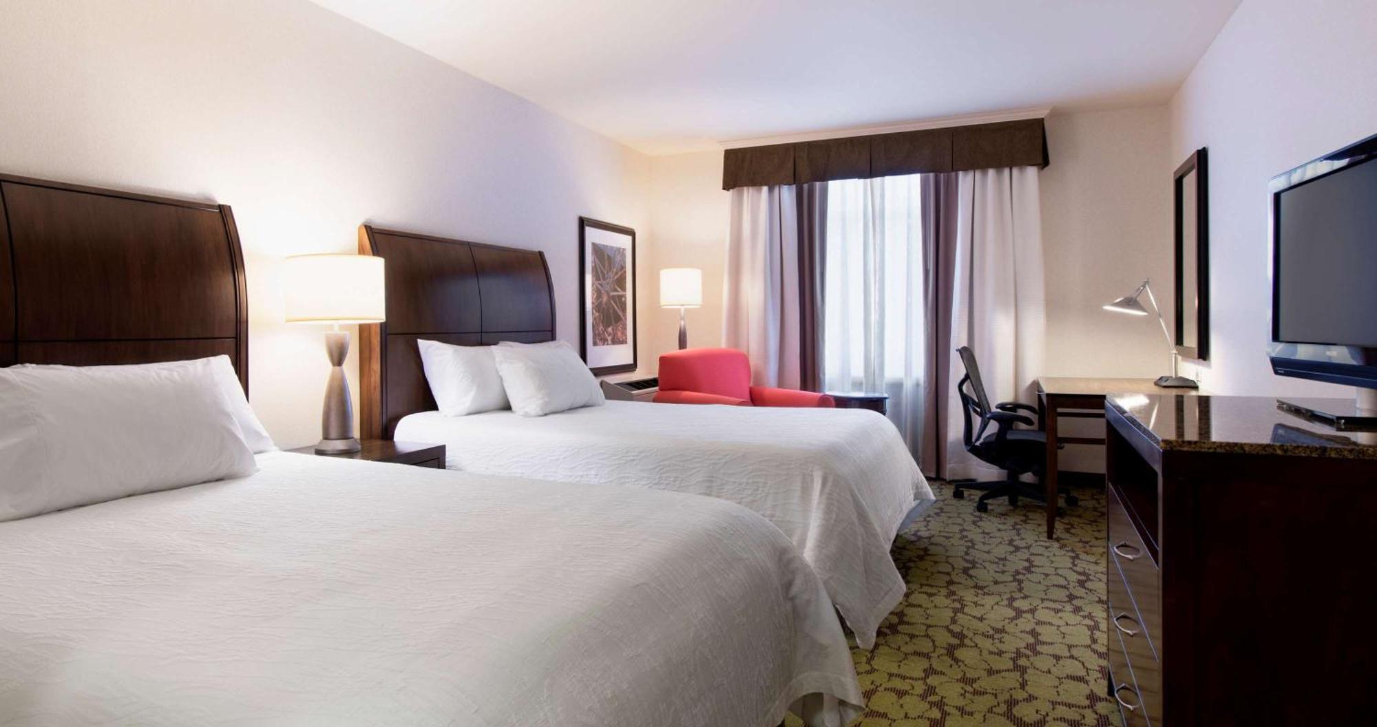 Hilton Garden Inn West Edmonton Bagian luar foto