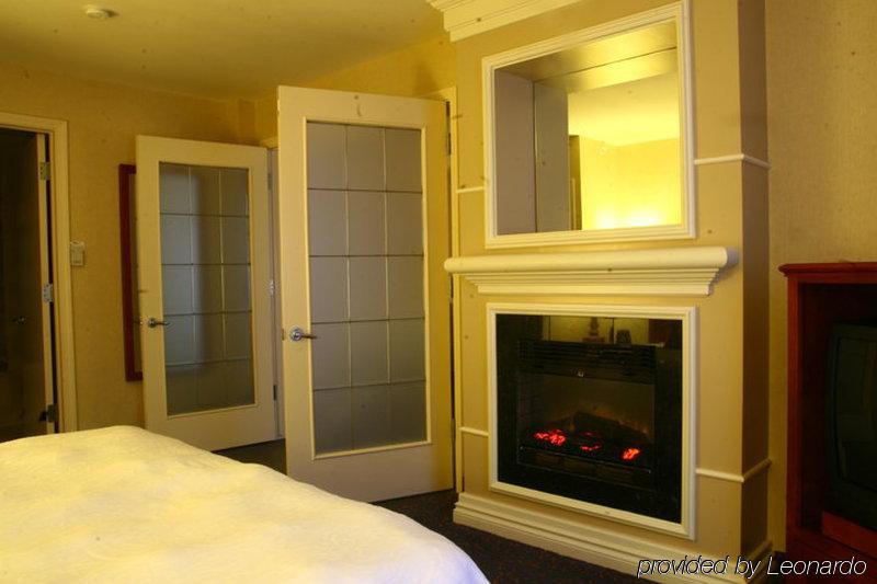 Hilton Garden Inn West Edmonton Ruang foto